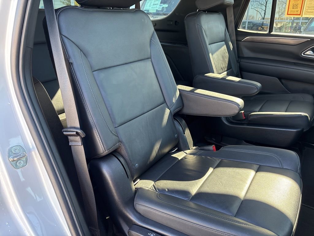 Used 2022 Chevrolet Tahoe Z71 w/ Luxury Package AWD/4WD image 53