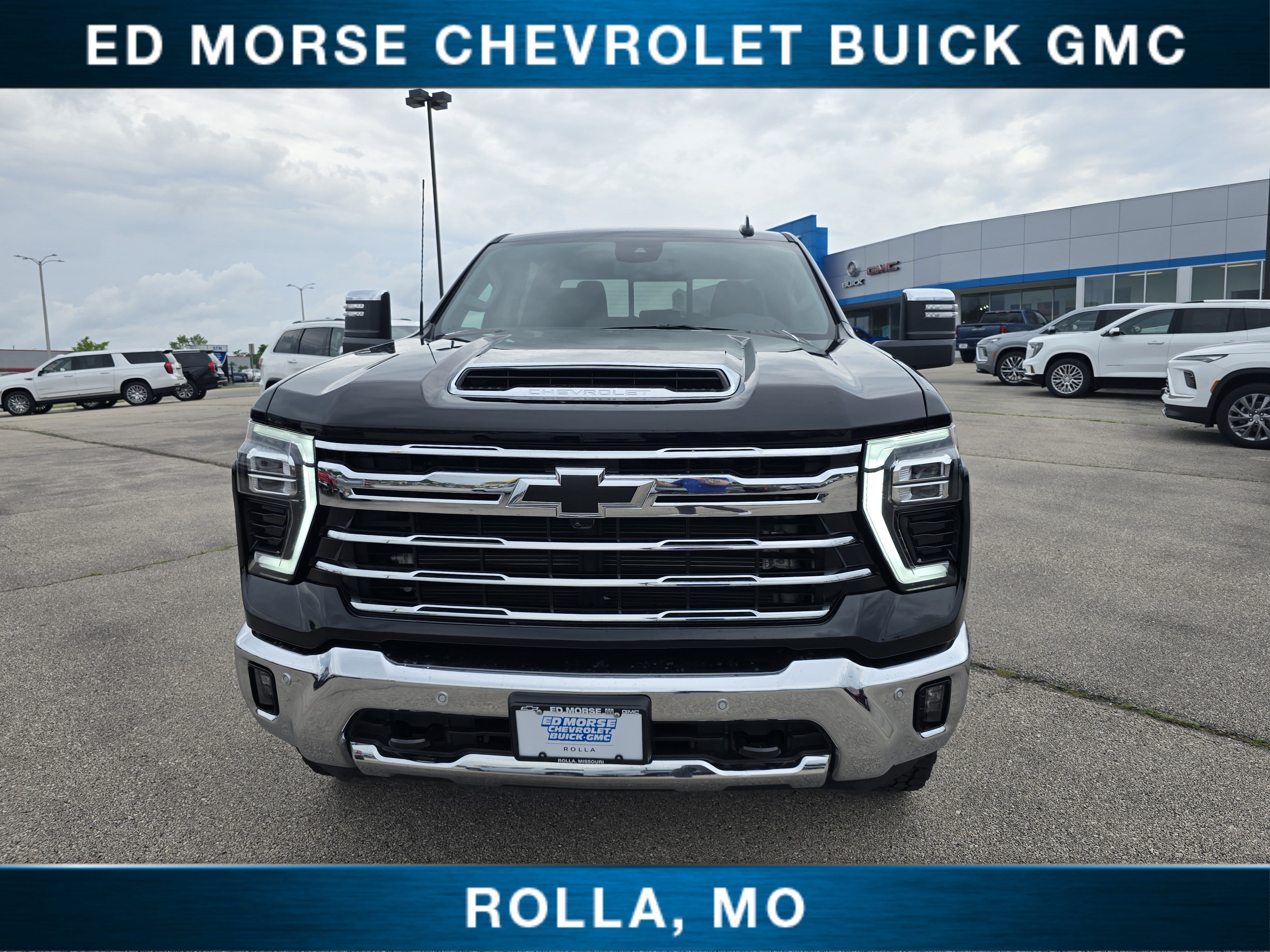 Certified 2025 Chevrolet Silverado 2500 LTZ w/ LTZ Convenience Package AWD/4WD image 8