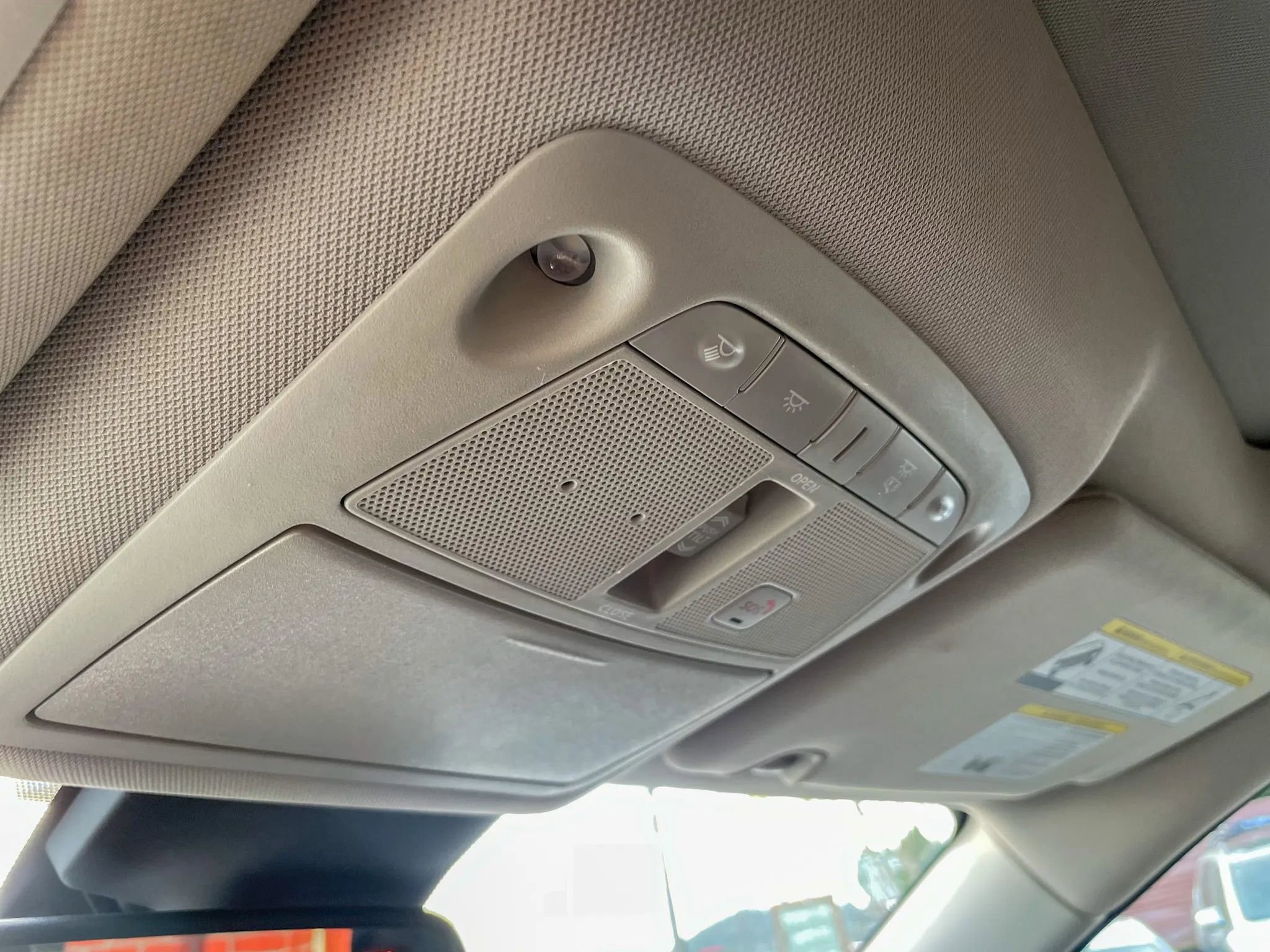 Used 2017 Nissan Rogue SL w/ SL Premium Package image 18