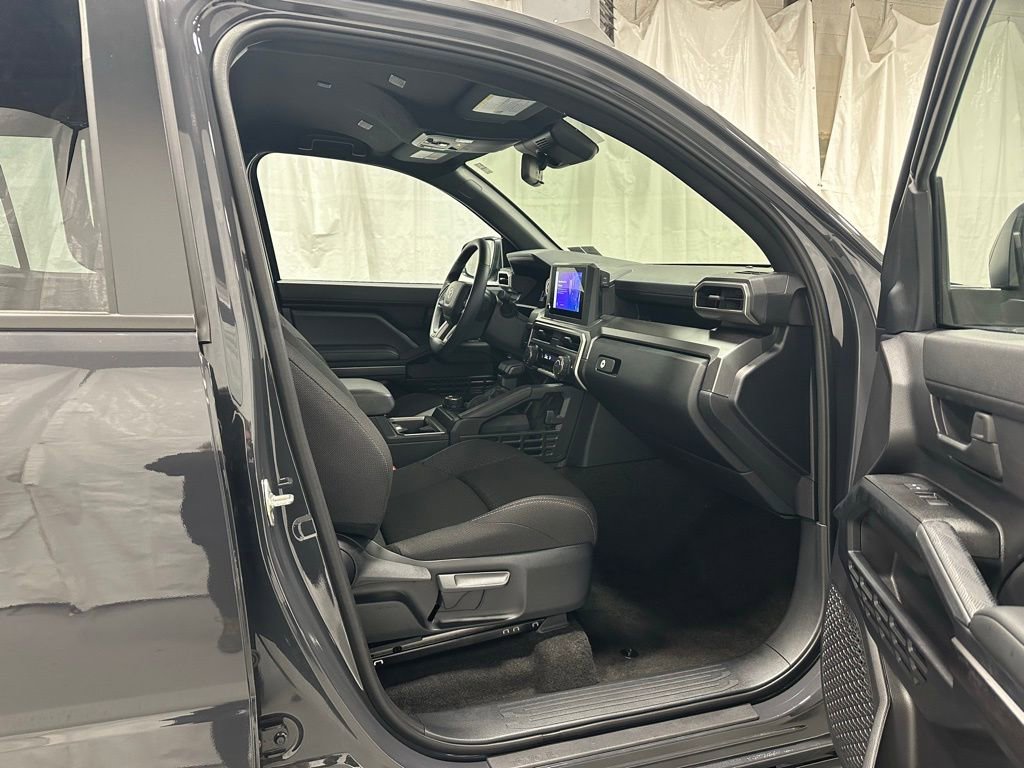 Used 2025 Toyota 4Runner SR5 image 56