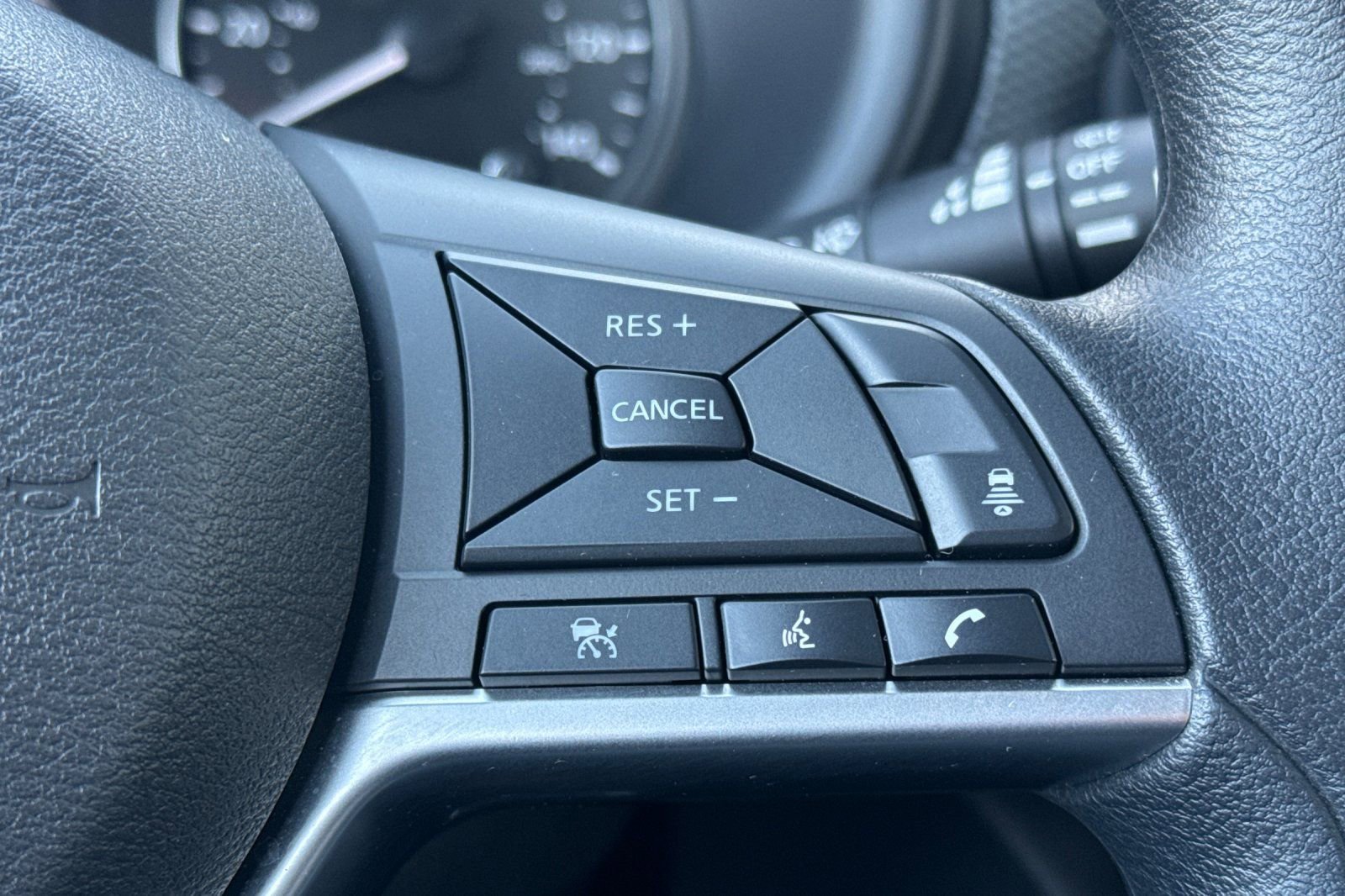 Used 2023 Nissan Kicks SV image 26