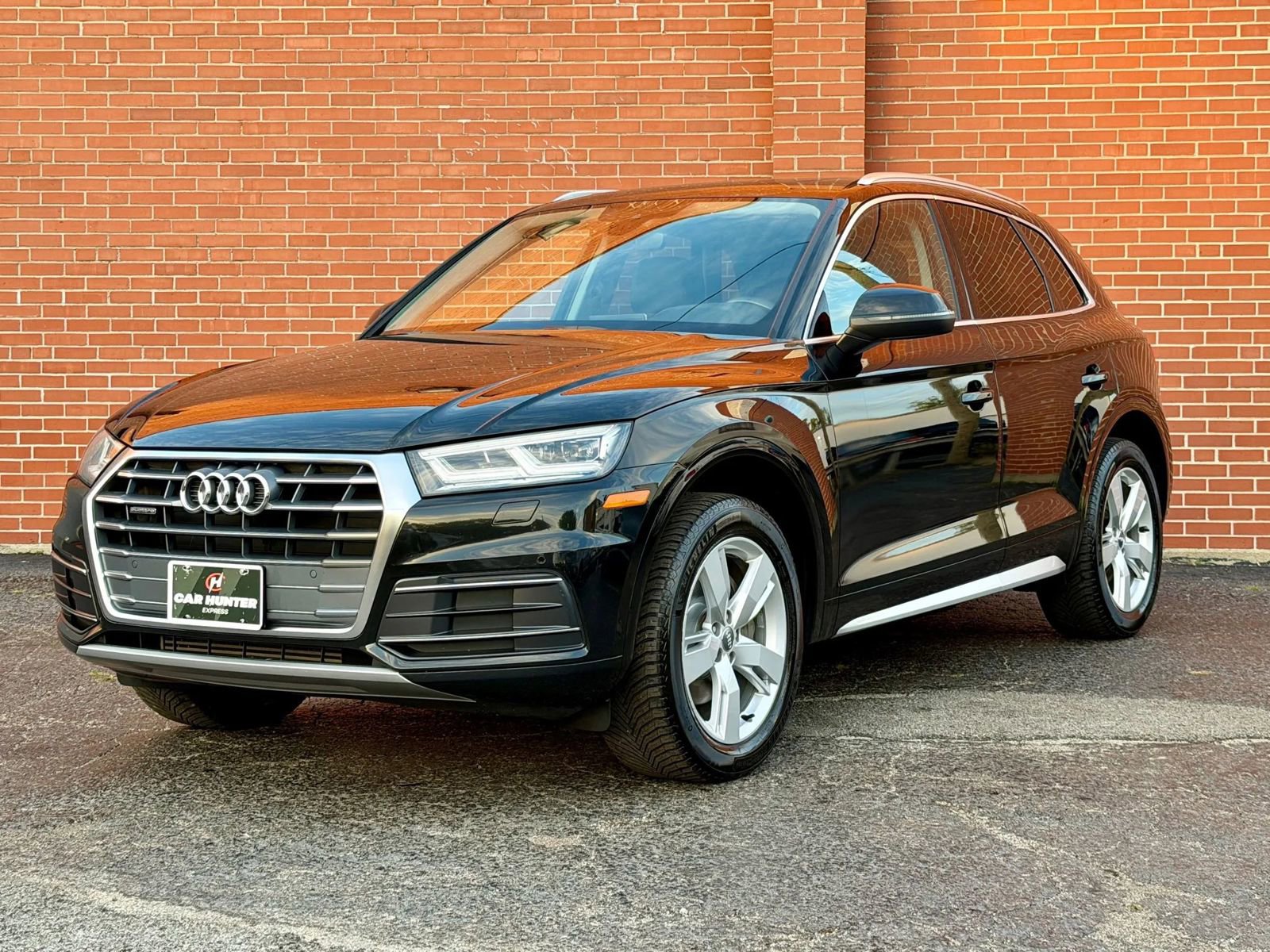 Used 2018 Audi Q5 2.0T Premium Plus w/ Premium Plus Package