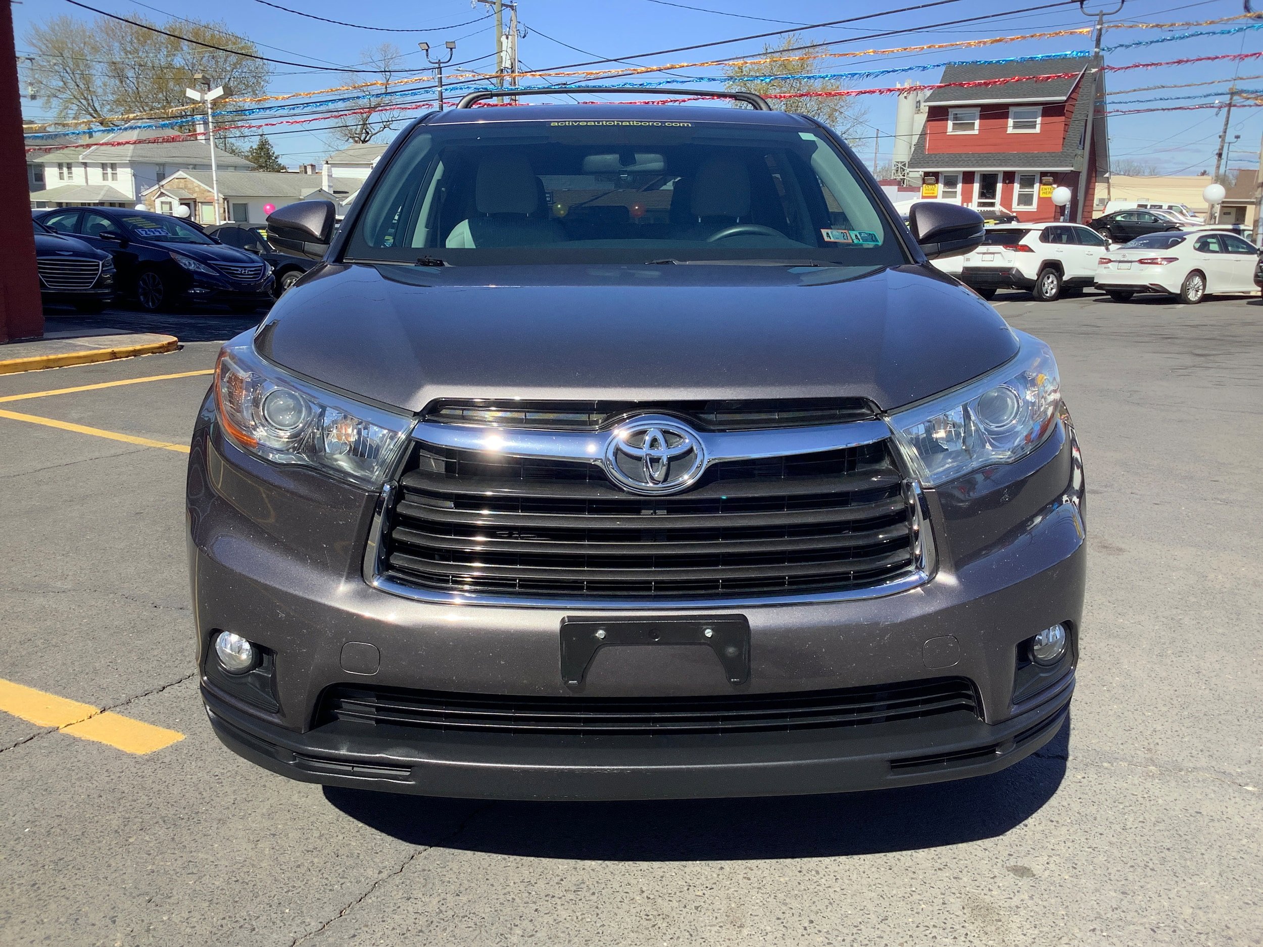 Used 2015 Toyota Highlander Plus AWD/4WD image 2