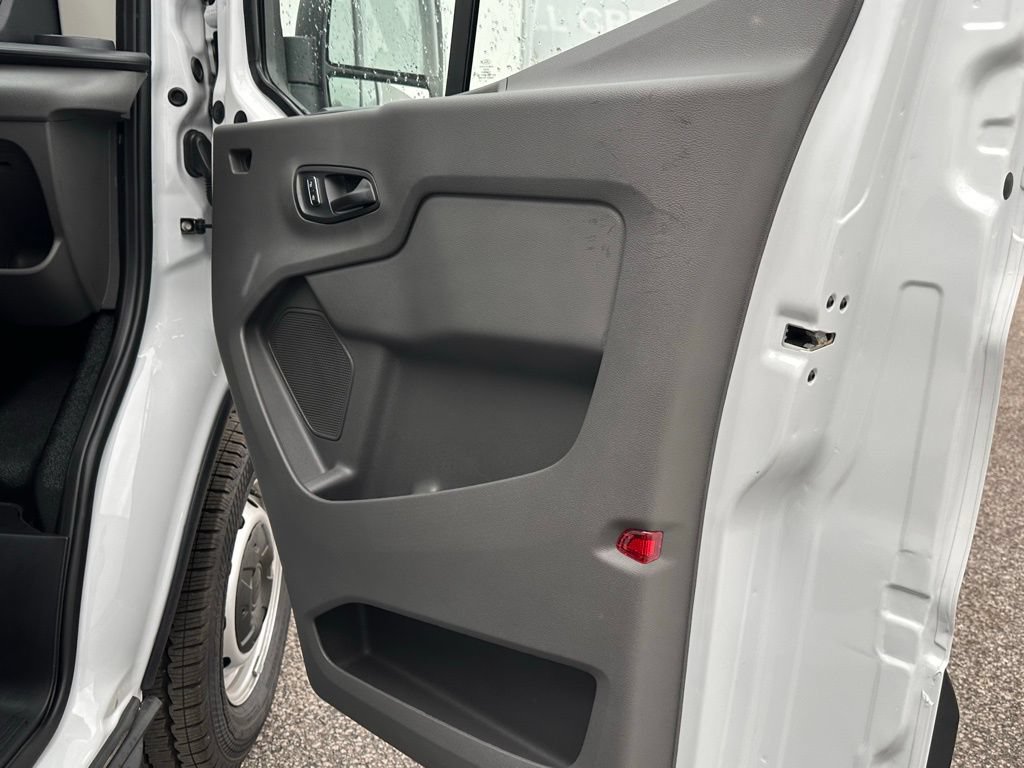 New 2025 Ford Transit 250 Low Roof w/ Load Area Protection Package RWD image 15