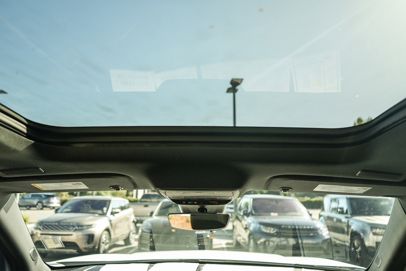 Used 2024 Chevrolet Traverse RS FWD image 16