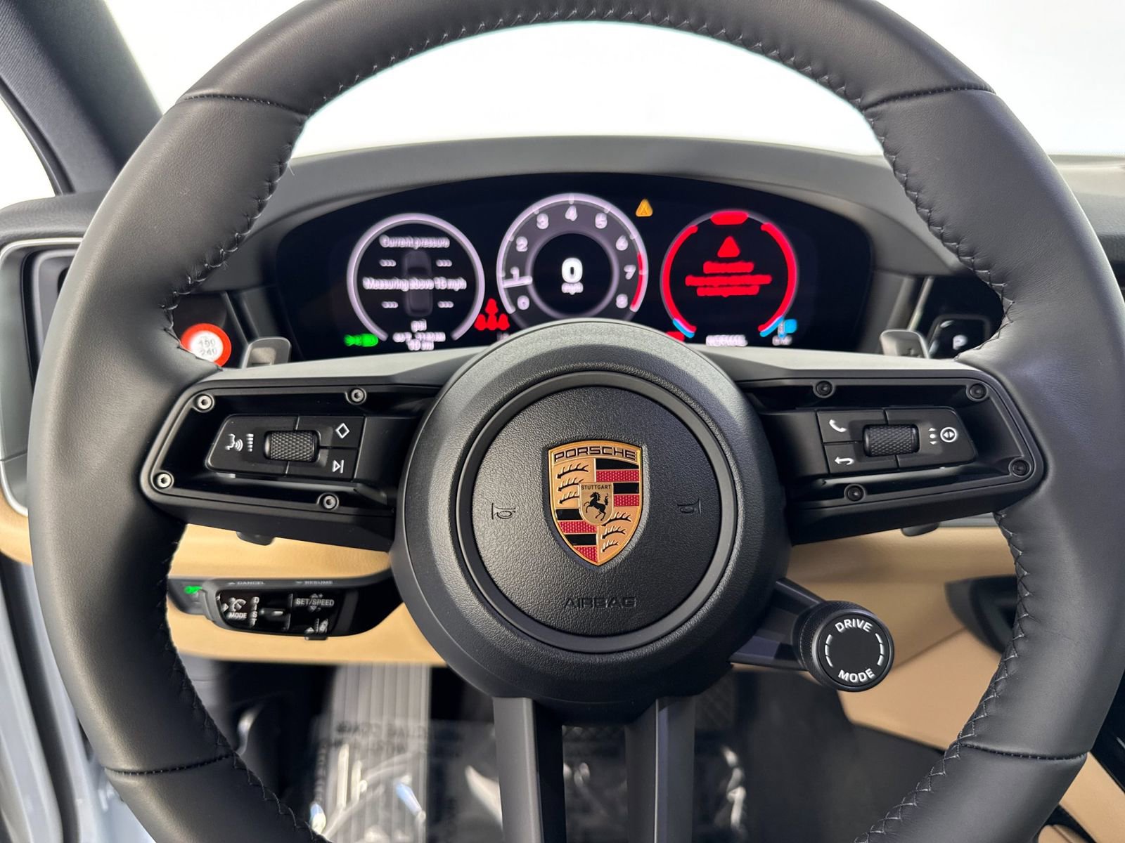 New 2026 Porsche Cayenne image 28