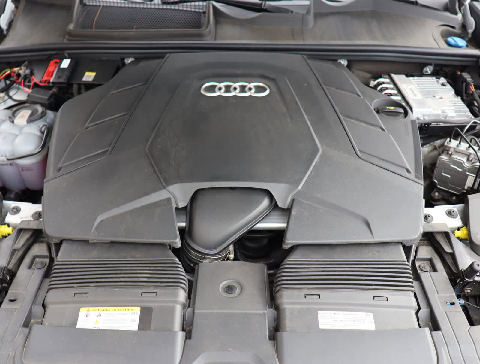 Used 2023 Audi Q8 Premium w/ Convenience Package image 47