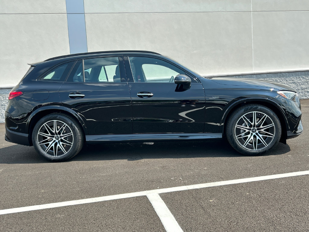 New 2026 Mercedes-Benz GLC 43 AMG 4MATIC image 9