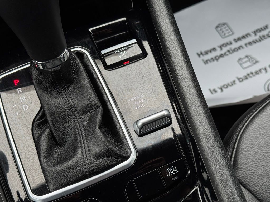 Used 2025 Jeep Compass Limited AWD/4WD image 39