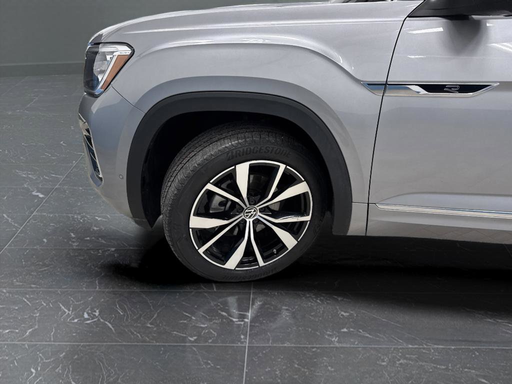 Used 2024 Volkswagen Atlas SEL Premium R-Line image 38