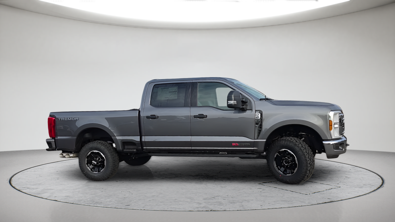 New 2027 Ford F250 XLT w/ Tremor Off-Road Package AWD/4WD image 8