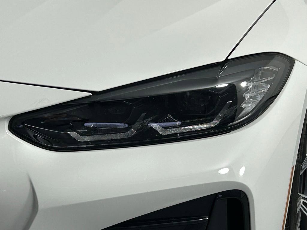 Used 2023 BMW 430i xDrive Convertible w/ M Sport Package image 7