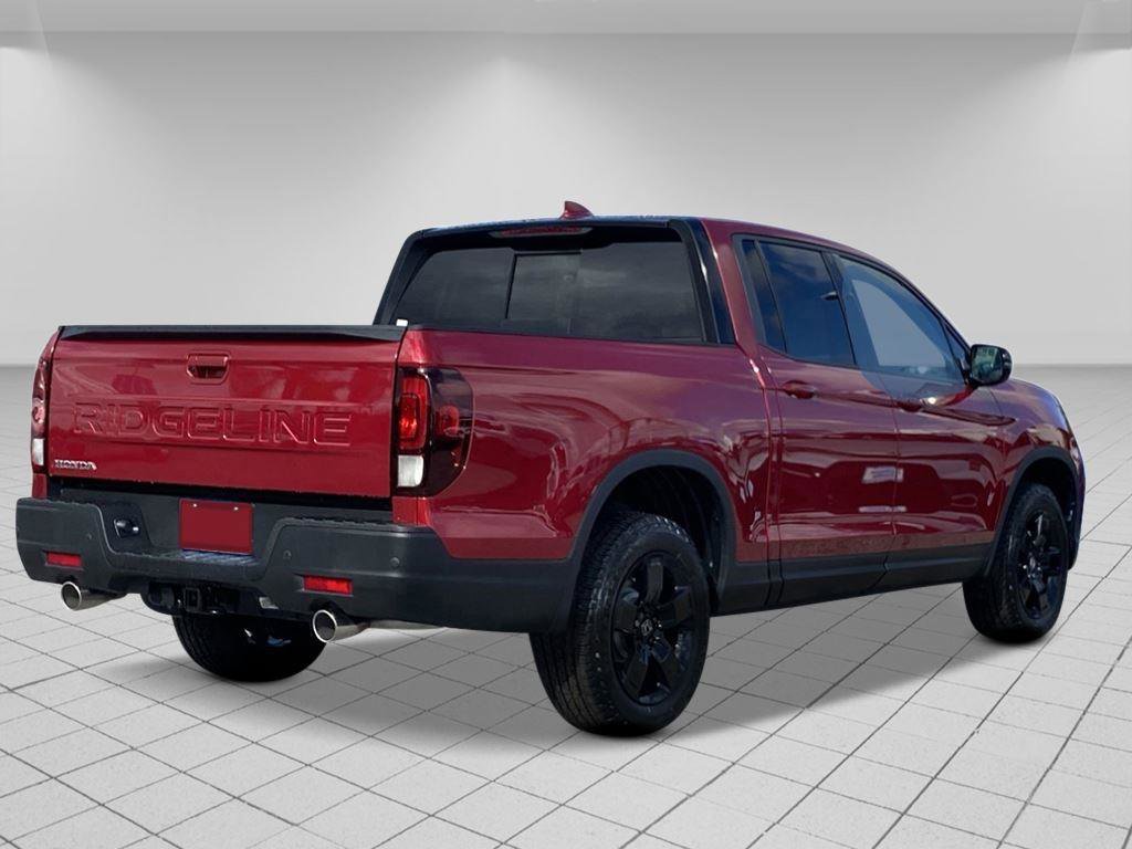 New 2025 Honda Ridgeline Black Edition image 4