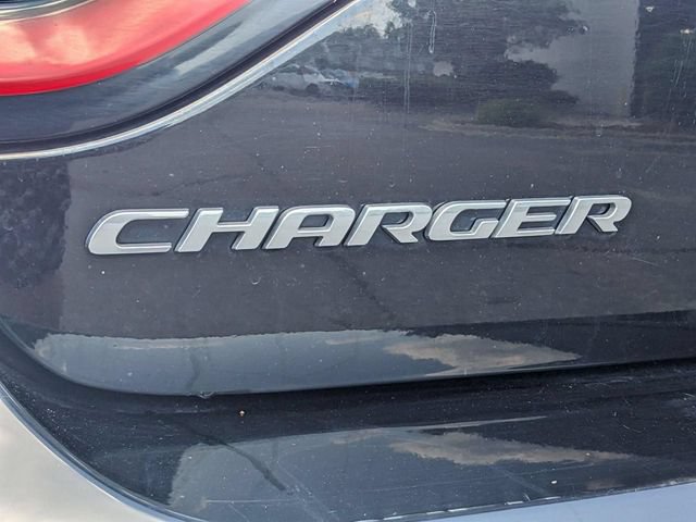Used 2016 Dodge Charger SXT w/ Navigation & Travel Group RWD image 10