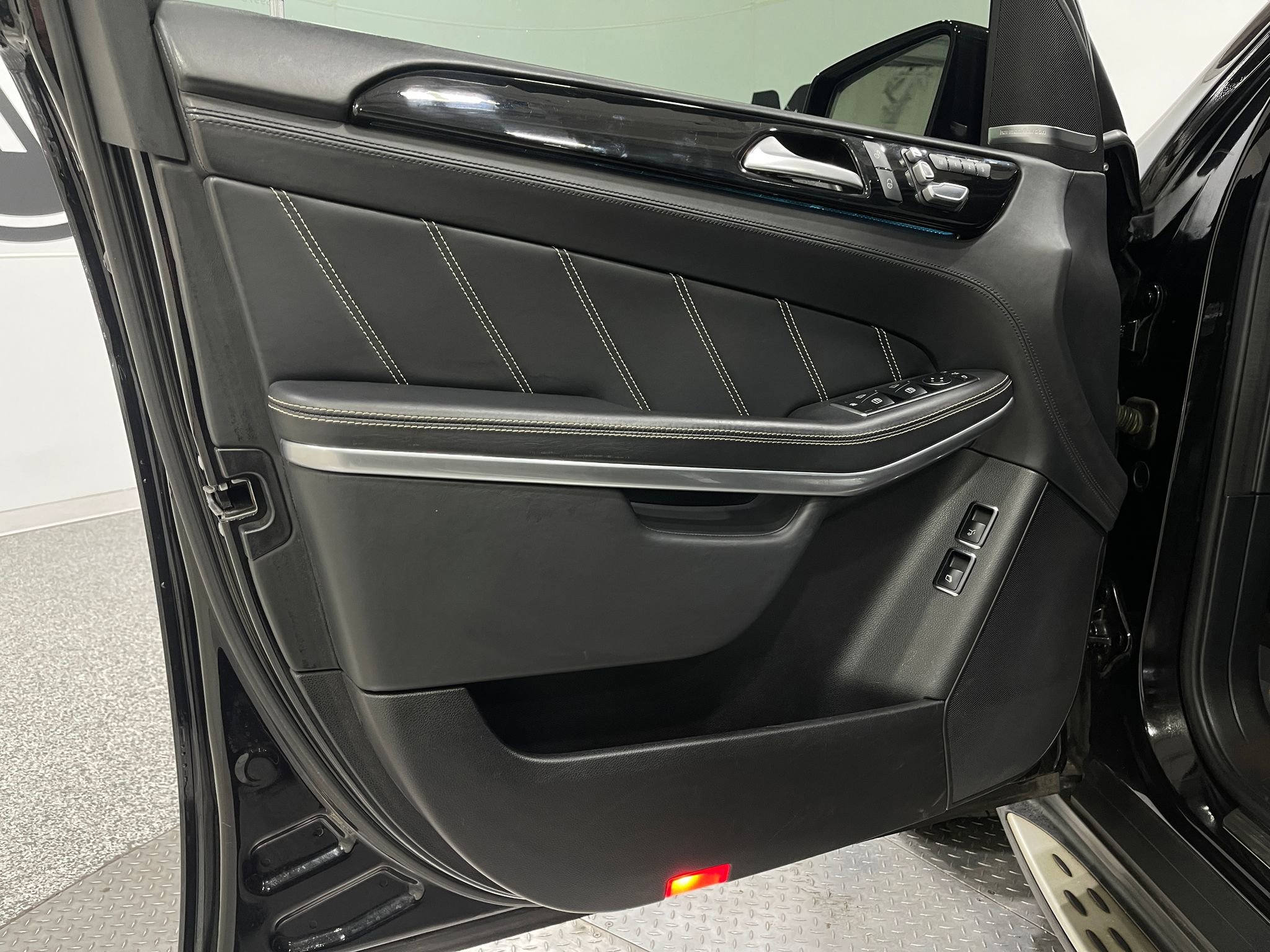 Used 2018 Mercedes-Benz GLS 63 AMG 4MATIC w/ AMG Night Styling Package image 15