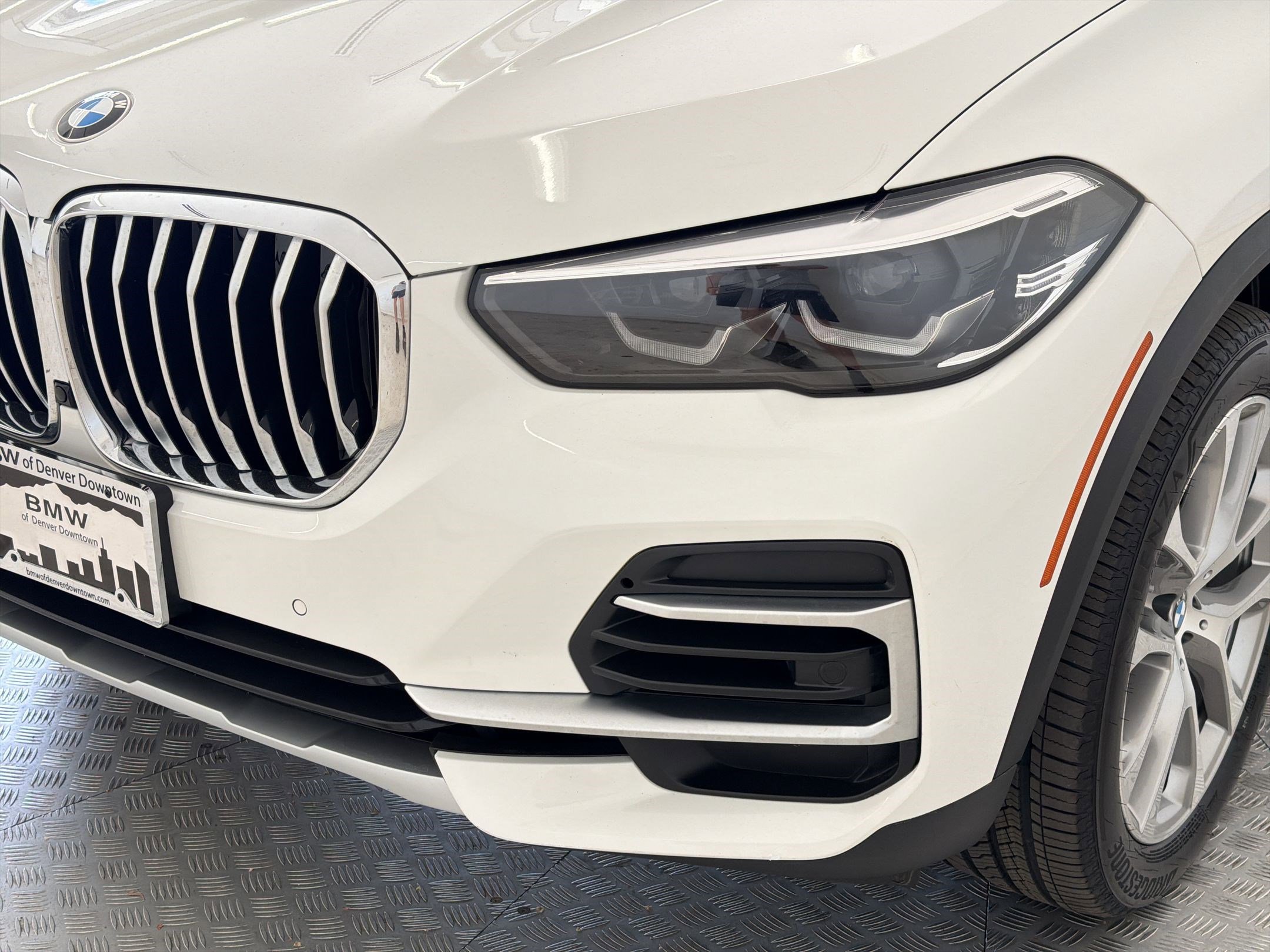 Certified 2023 BMW X5 xDrive40i w/ Premium Package AWD/4WD image 11