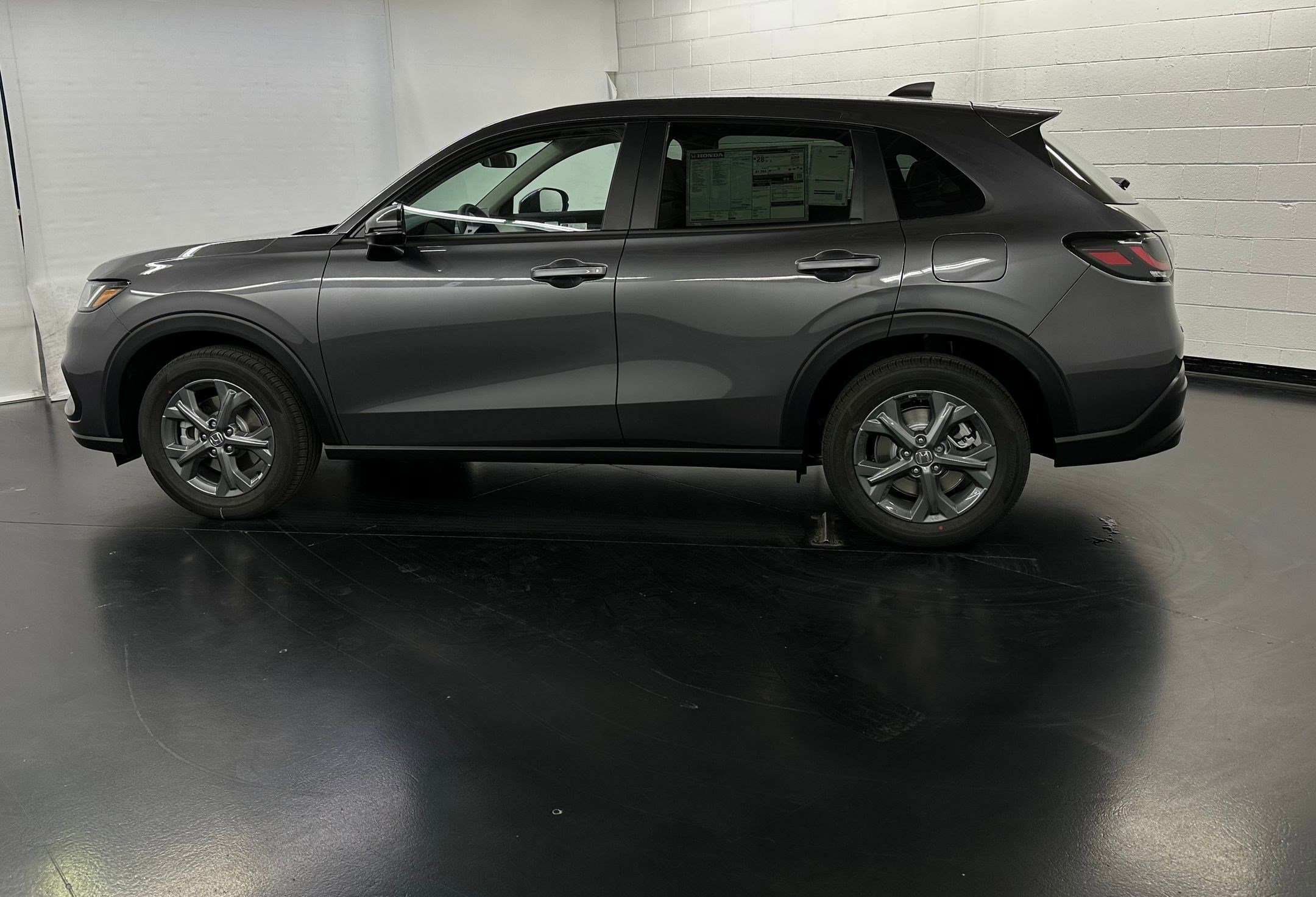 New 2026 Honda HR-V LX image 2