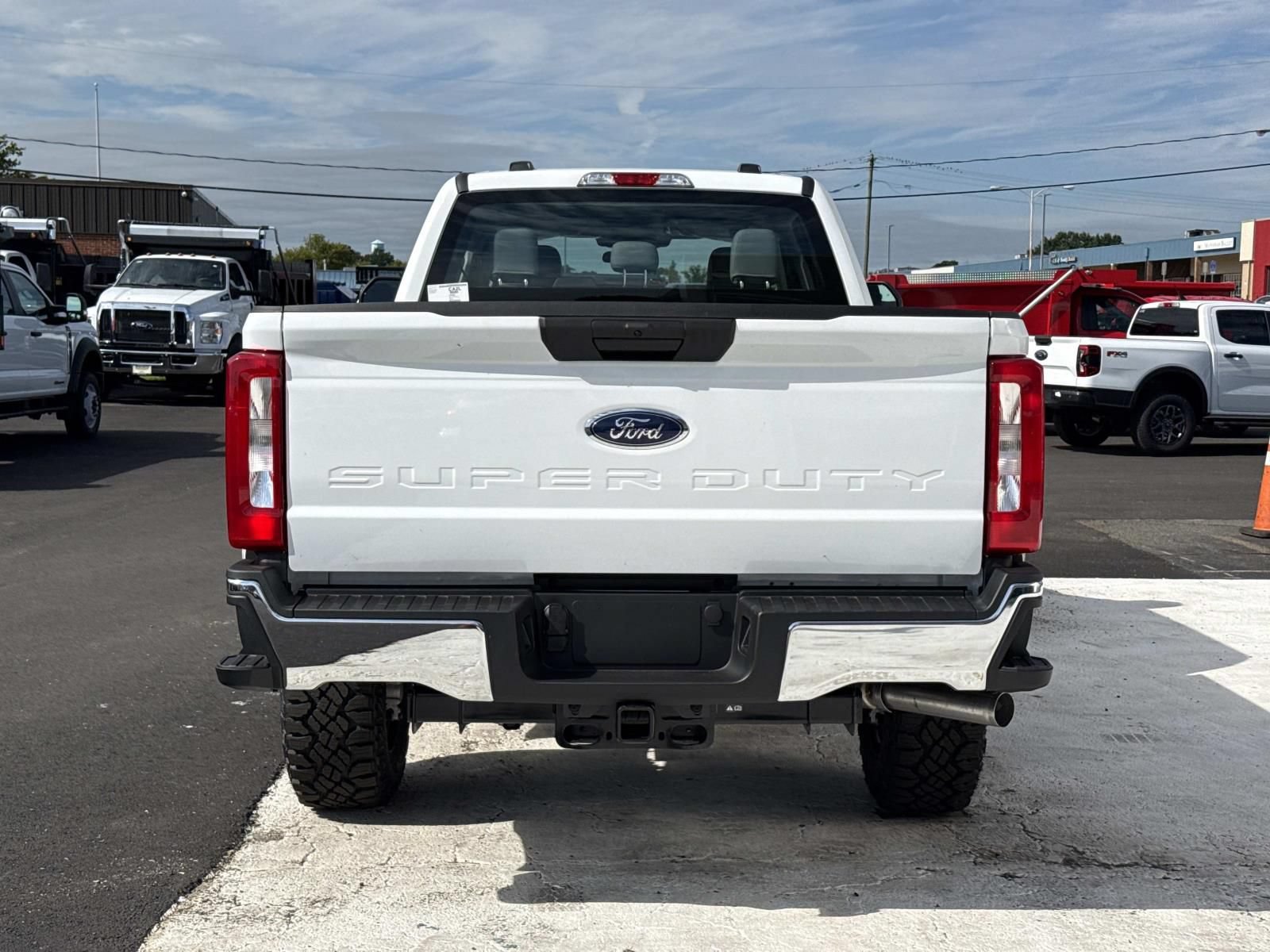 New 2026 Ford F250 XL w/ XL Off-Road Package AWD/4WD image 4