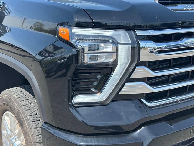 Used 2024 Chevrolet Silverado 2500 High Country w/ Technology Package image 10