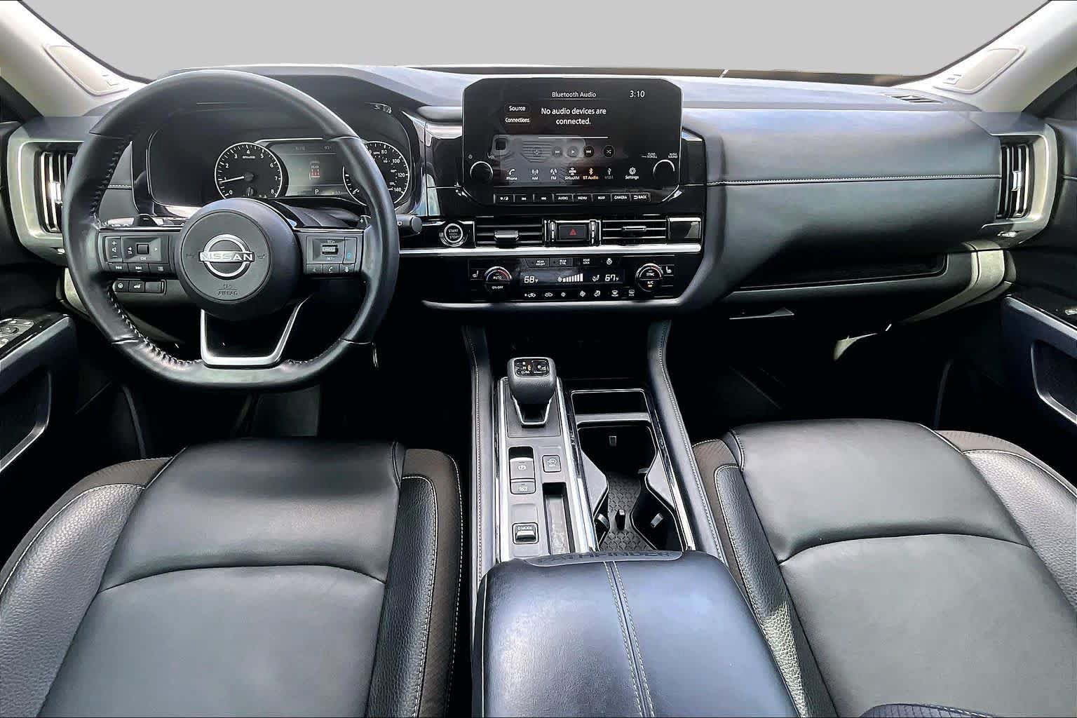 Used 2024 Nissan Pathfinder SL w/ SL Premium Package FWD image 16