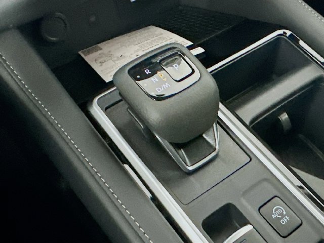 New 2026 Nissan Pathfinder SV w/ SV Premium Package FWD image 19