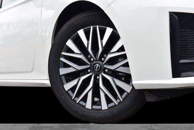 Certified 2025 Nissan Altima 2.5 SV FWD image 3