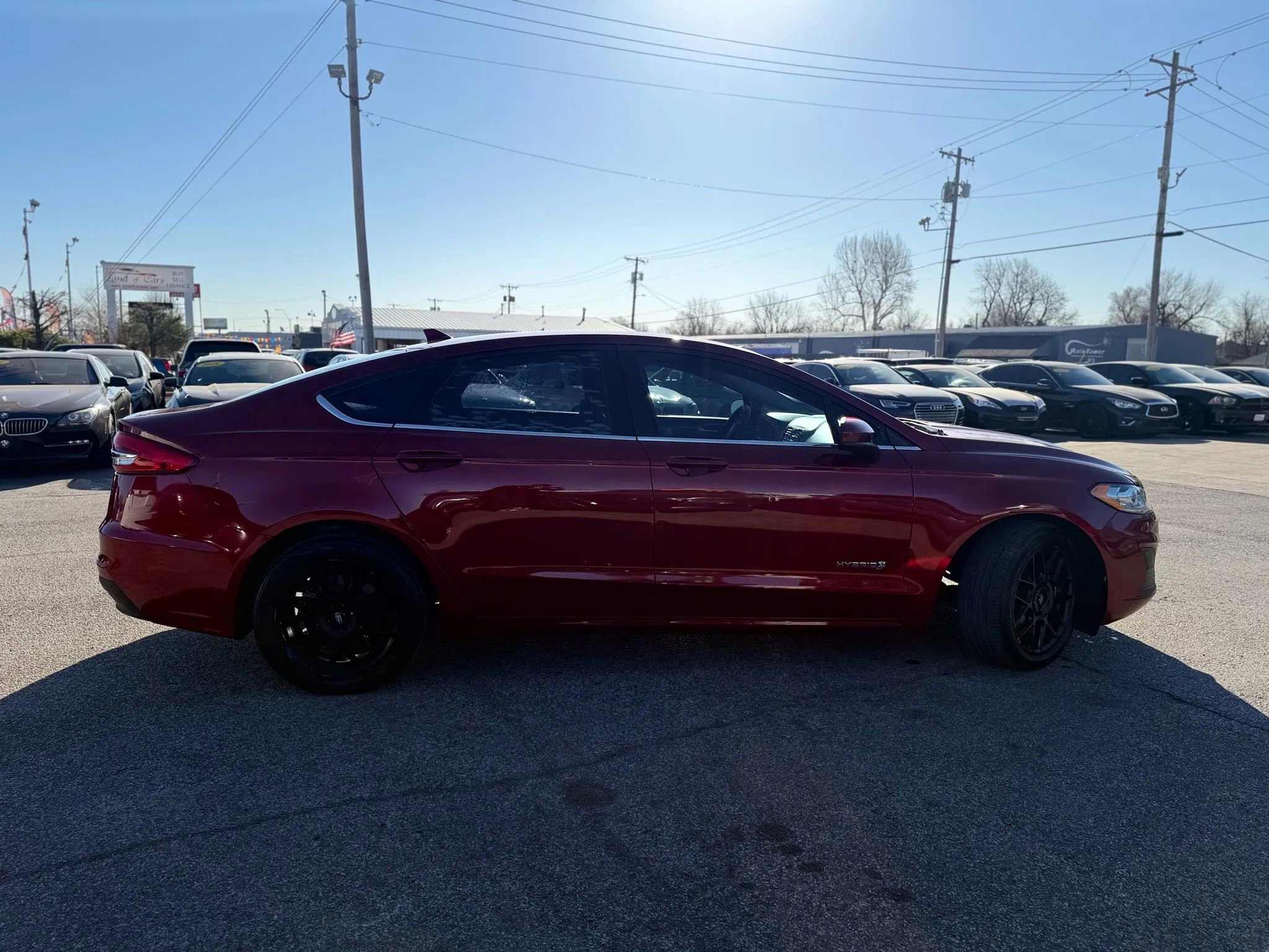 Used 2019 Ford Fusion SE FWD image 3