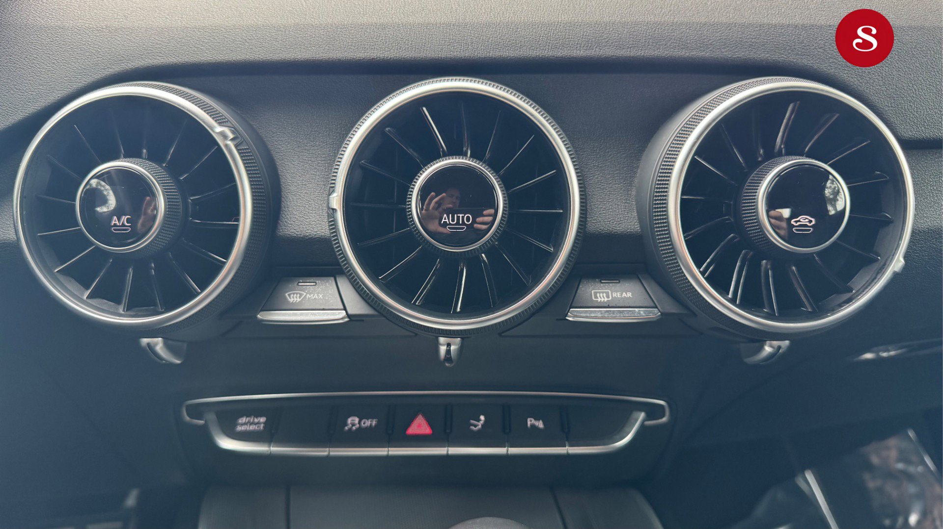 Used 2018 Audi TT 2.0T w/ Technology Package image 20