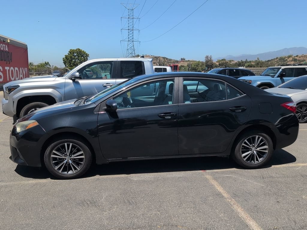 Certified 2016 Toyota Corolla LE FWD image 2