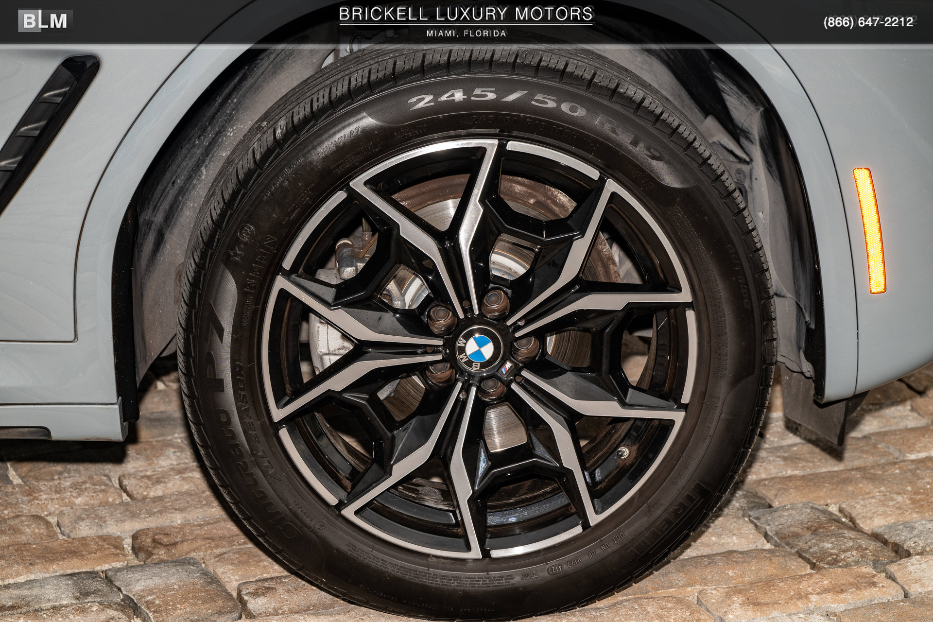 Used 2024 BMW X4 xDrive30i w/ M Sport Package AWD/4WD image 40