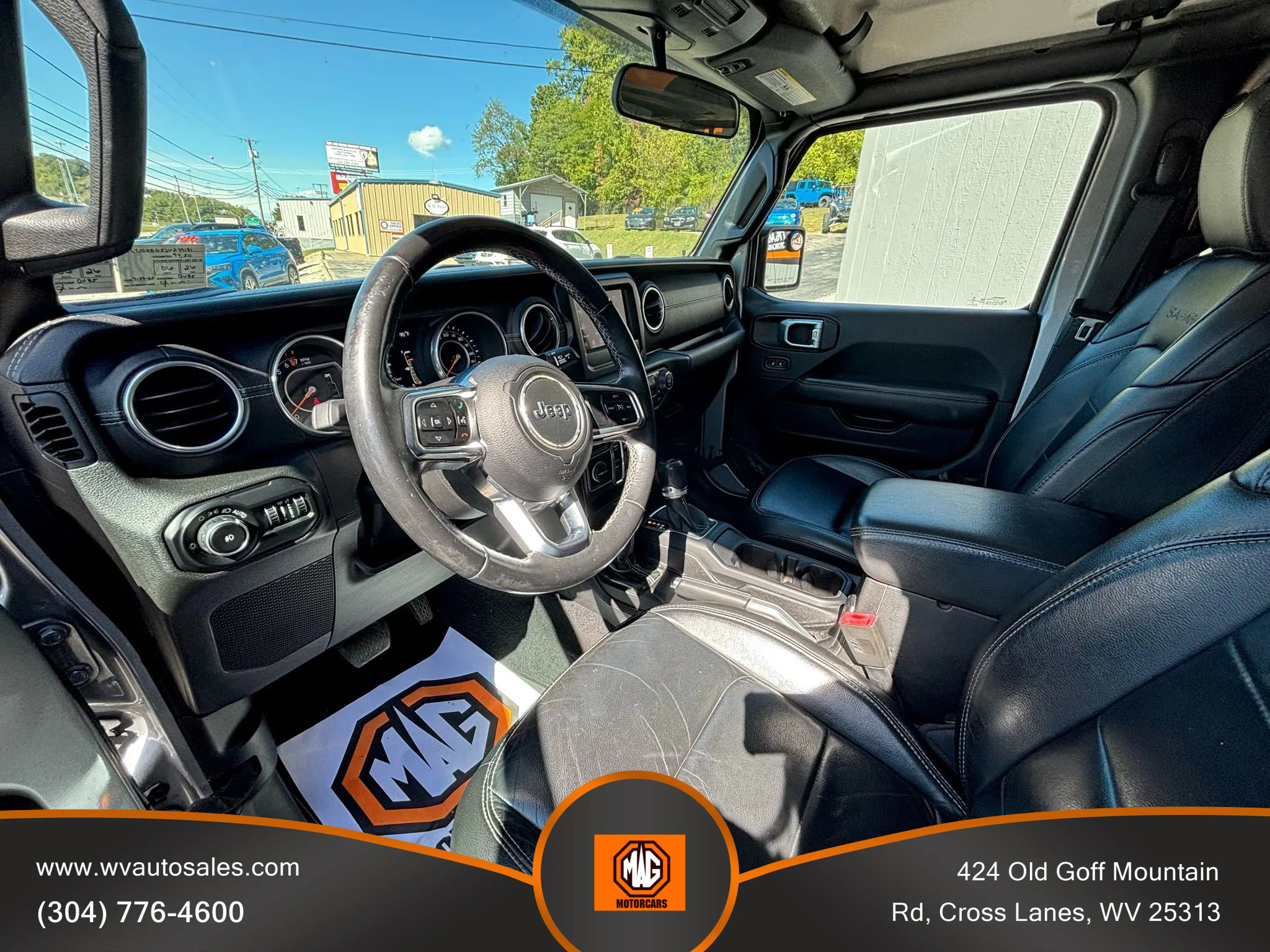Used 2018 Jeep Wrangler Unlimited Sahara w/ Dual Top Group image 10