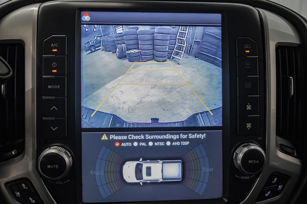 Used 2018 GMC Sierra 3500 Denali w/ Duramax Plus Package image 26