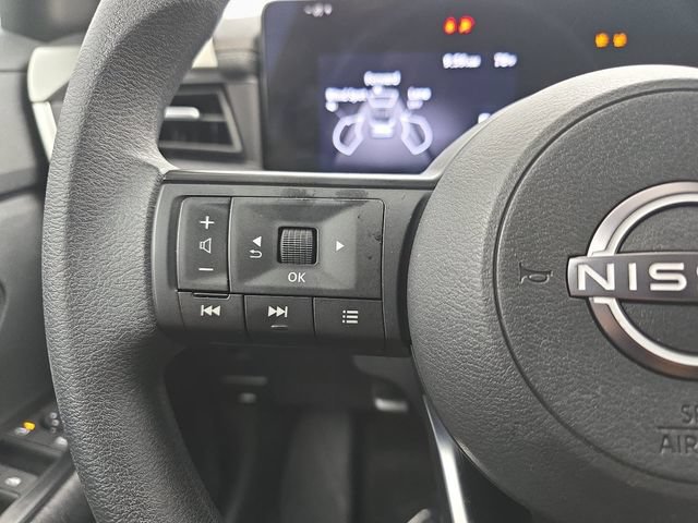 Used 2026 Nissan Kicks SV FWD image 17