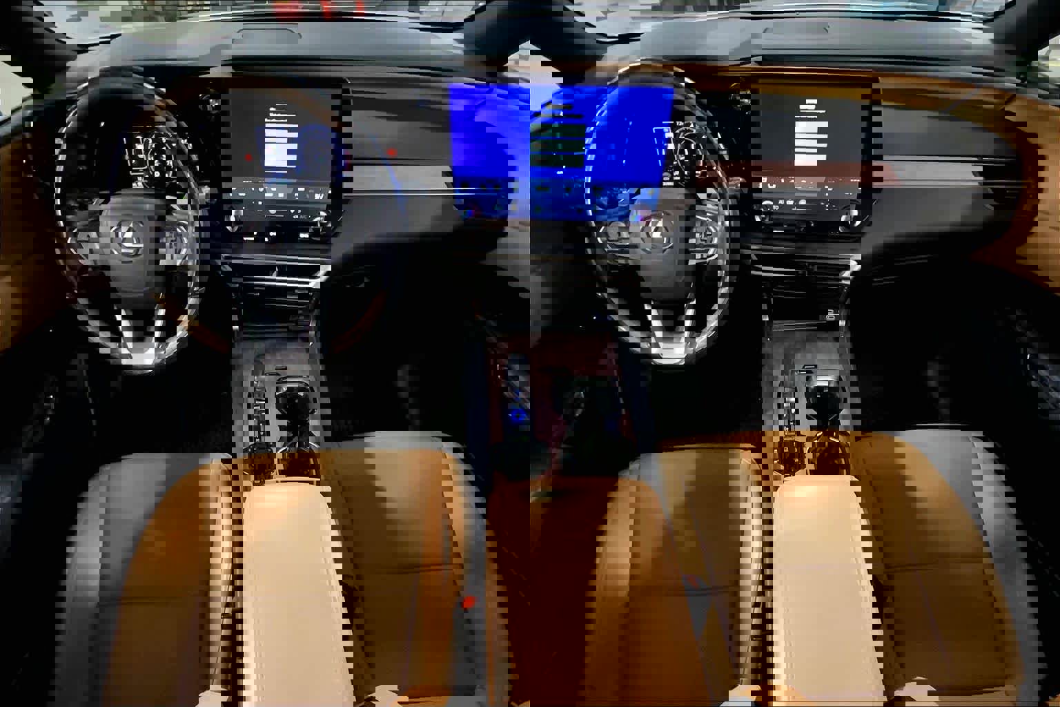 Used 2023 Lexus RX 350 Premium w/ Accessory Package image 16