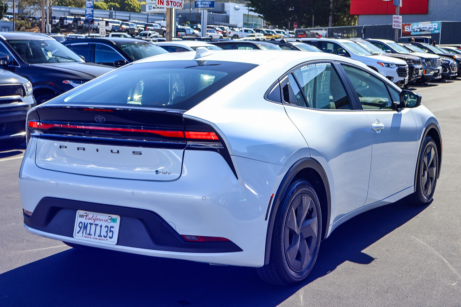 Used 2023 Toyota Prius LE FWD image 18