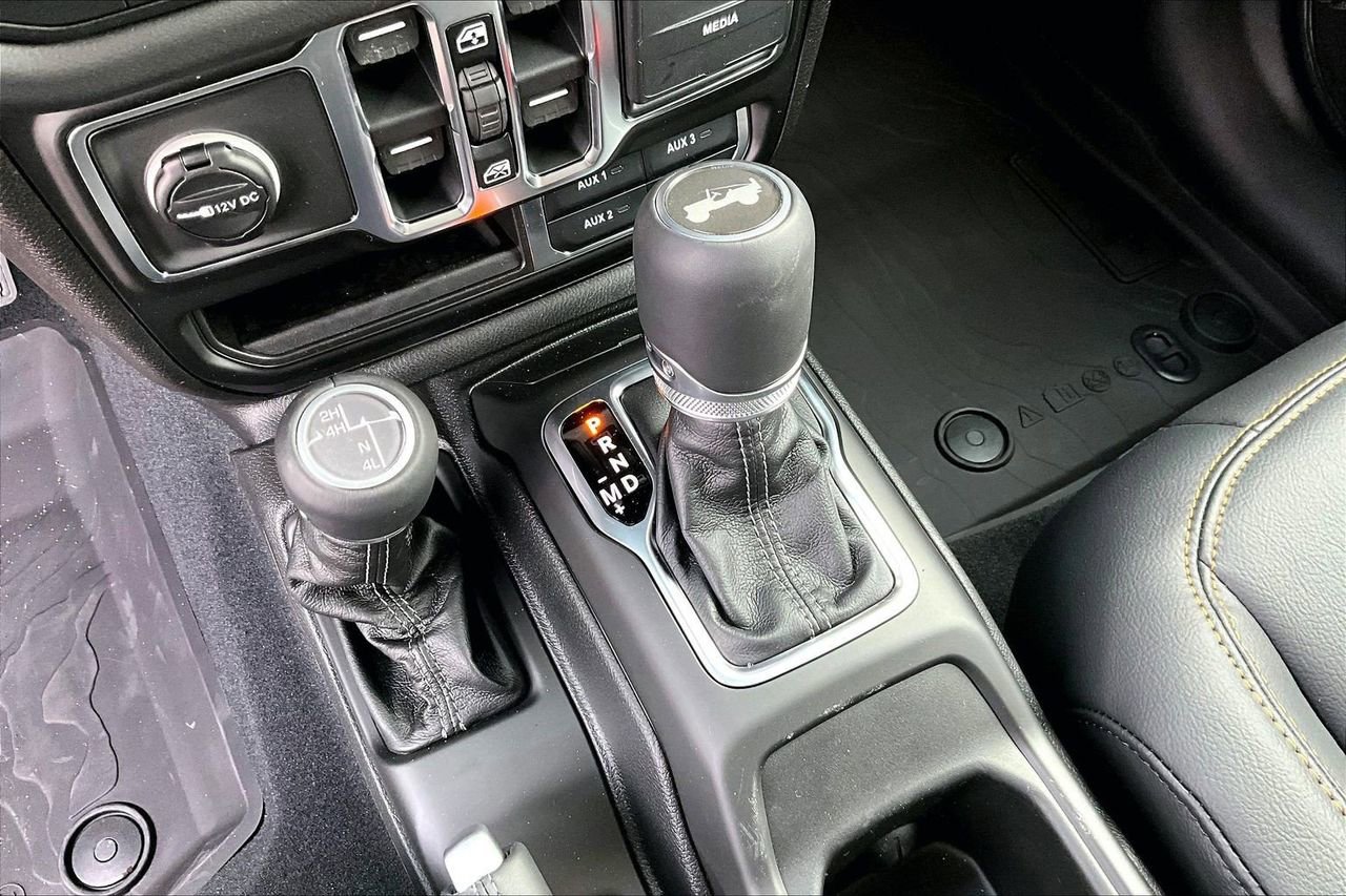 New 2026 Jeep Wrangler Sahara AWD/4WD image 29