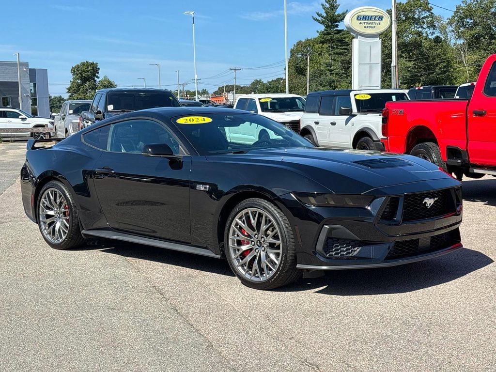 Used 2024 Ford Mustang GT Premium RWD image 1