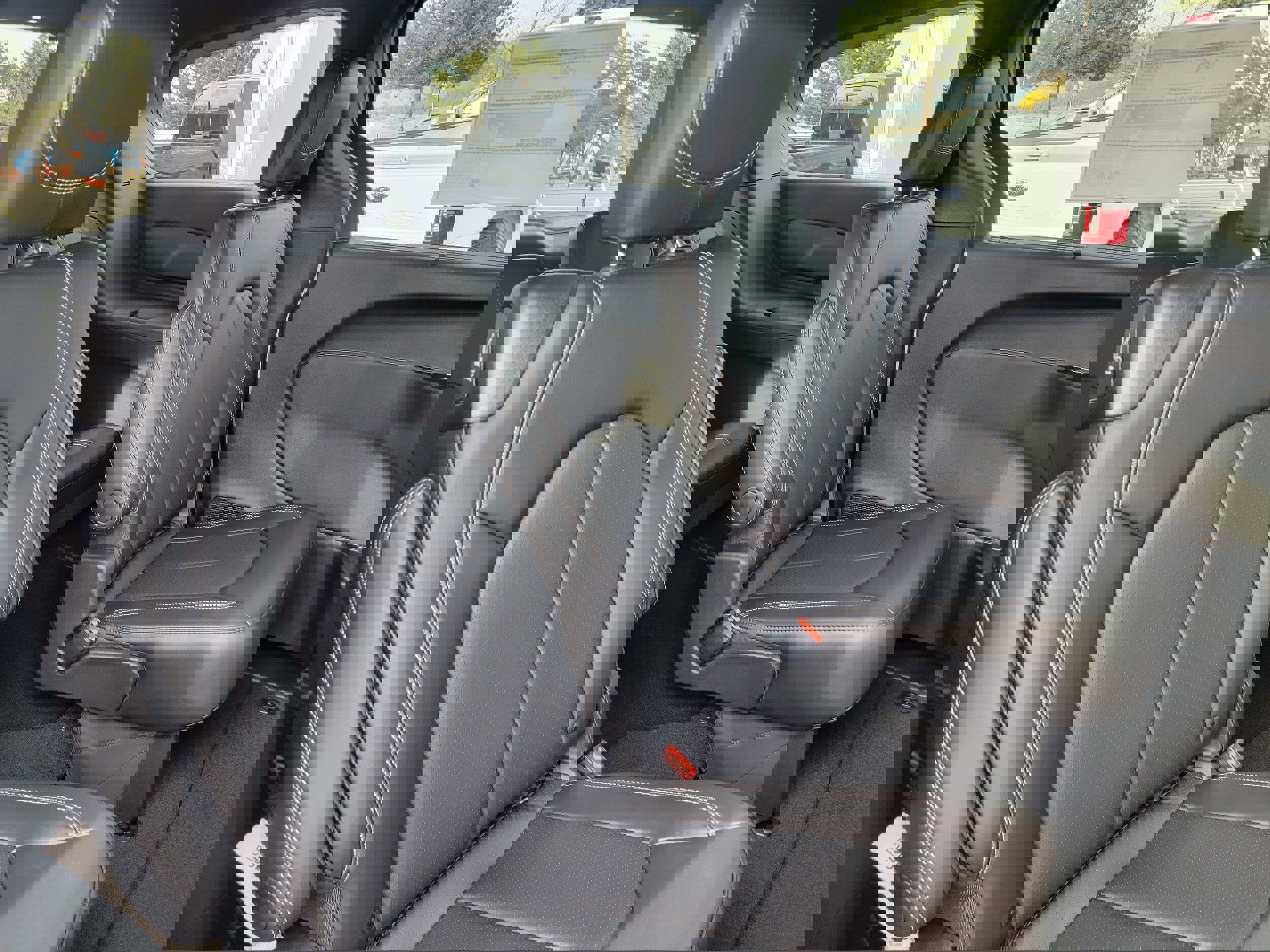 New 2026 Chrysler Pacifica Select w/ S Appearance Package image 18