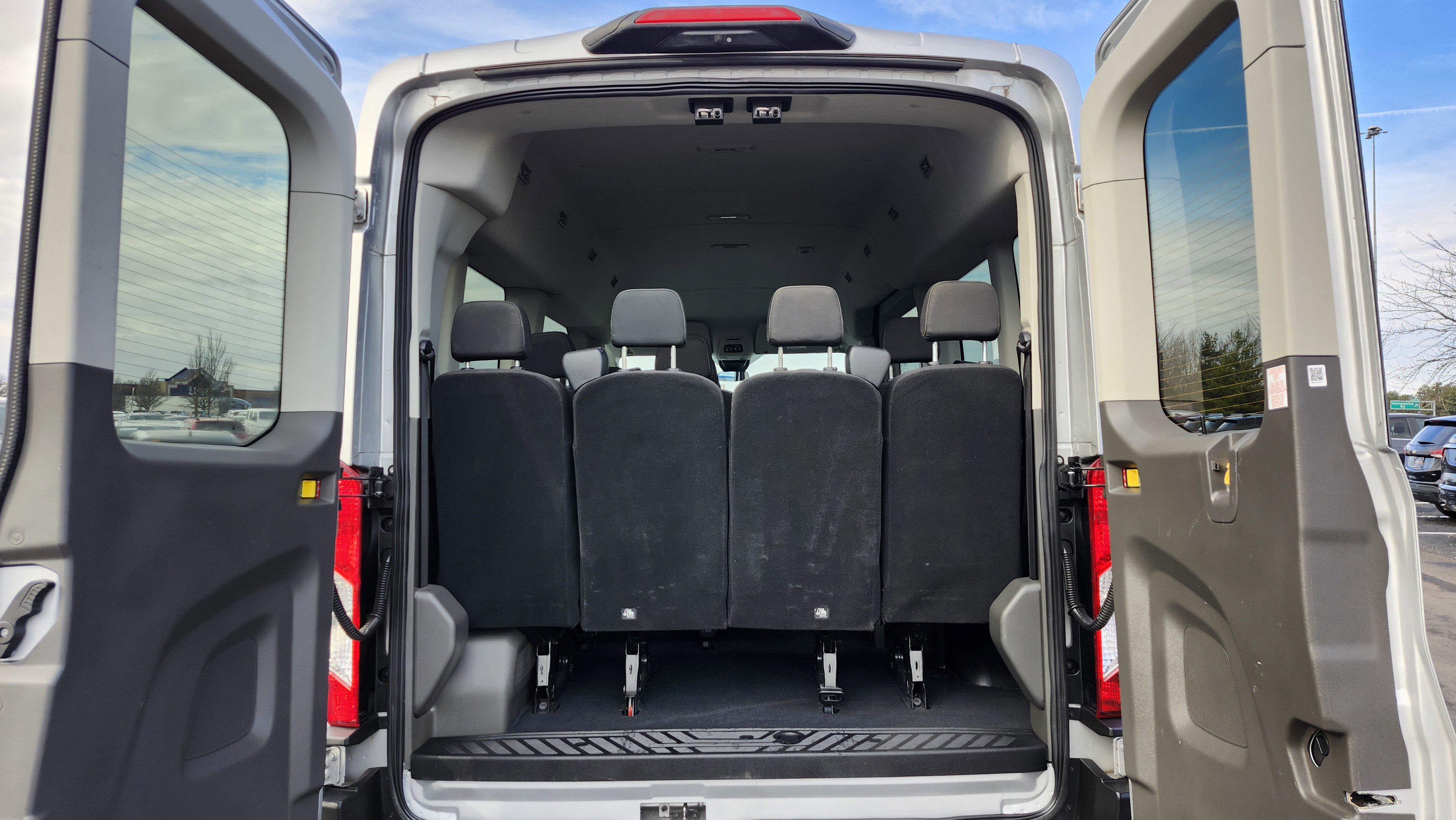 Used 2022 Ford Transit 350 XLT image 26