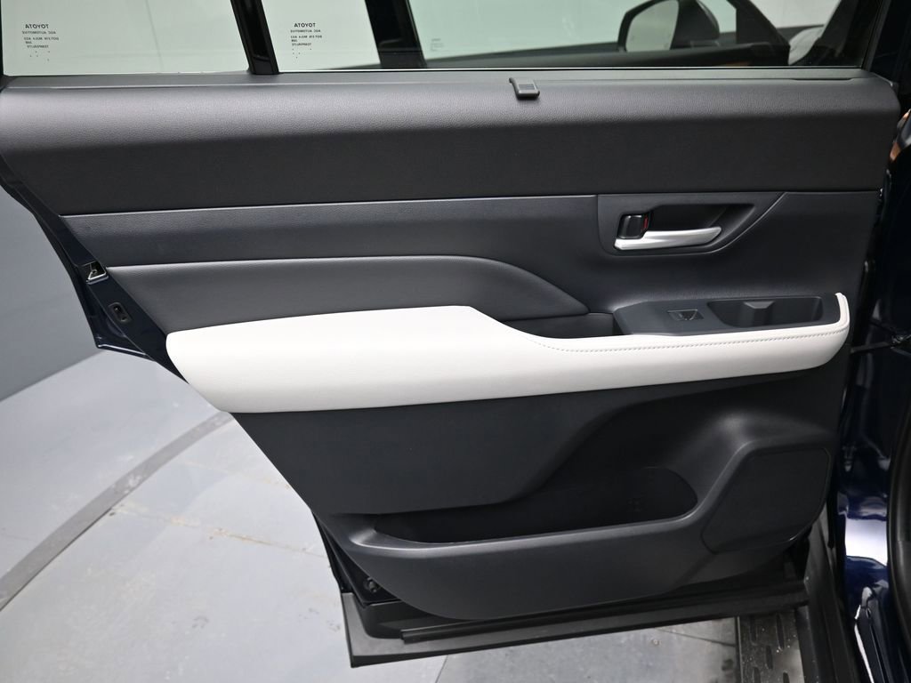 Certified 2026 Toyota Grand Highlander Limited image 31