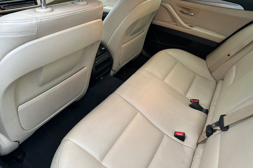 Used 2016 BMW 535i xDrive Sedan image 10