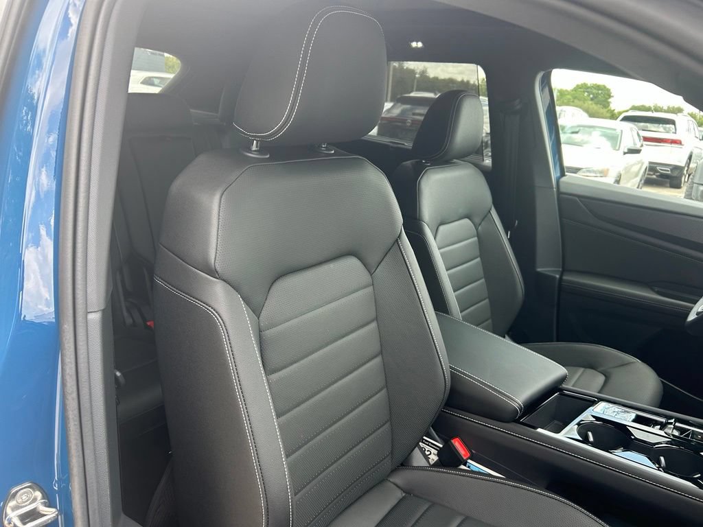 New 2026 Volkswagen Atlas Cross Sport SEL R-Line AWD/4WD image 33