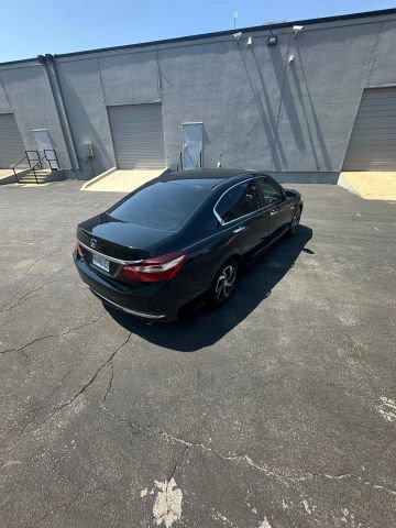 Used 2017 Honda Accord LX image 2