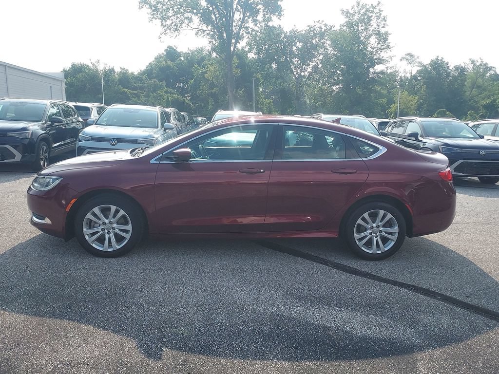 Used 2016 Chrysler 200 Limited FWD image 4