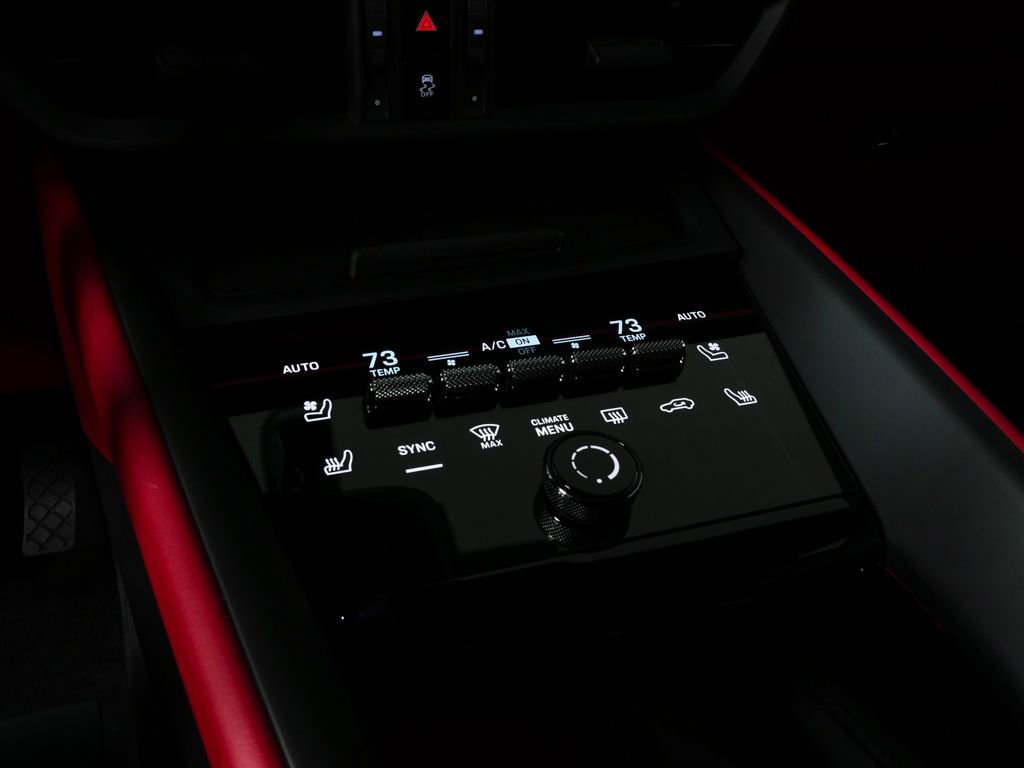 Certified 2025 Porsche Macan 4 Electric AWD/4WD image 18