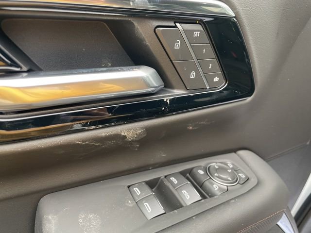 New 2026 Chevrolet Suburban High Country image 8