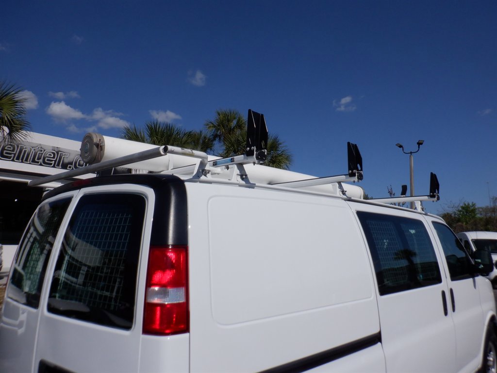 Used 2020 GMC Savana 2500 w/ Driver Convenience Package image 9