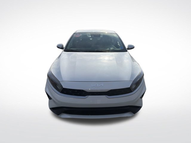 Used 2023 Kia Forte LXS w/ LXS Technology Package FWD image 9