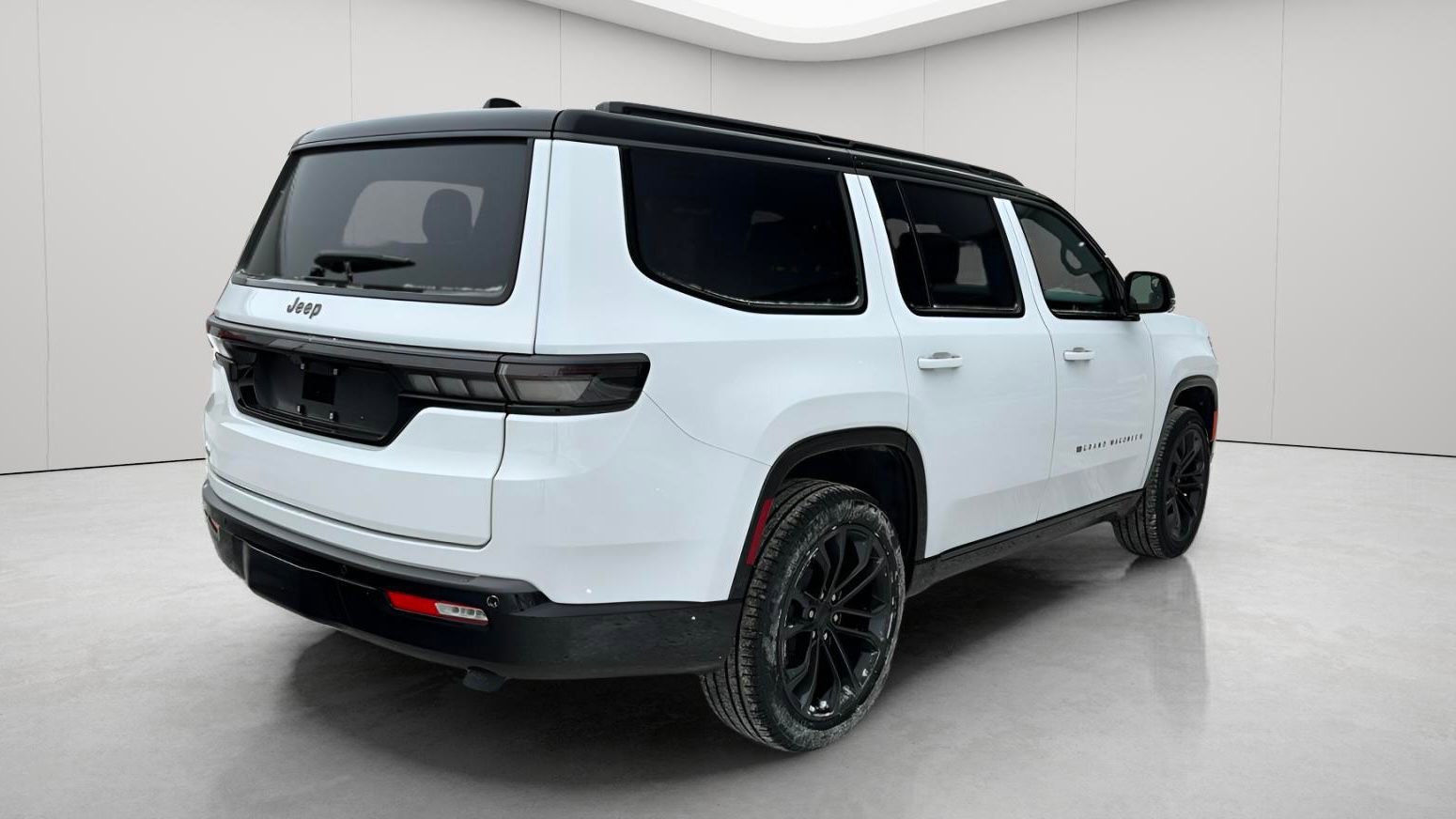 New 2026 Jeep Grand Wagoneer Summit image 5