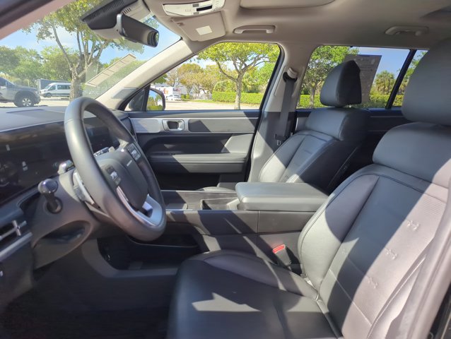 Used 2024 Hyundai Santa Fe Limited image 17